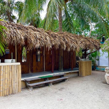 La Aldea Holbox Cabanas Y Camping Bagian luar foto