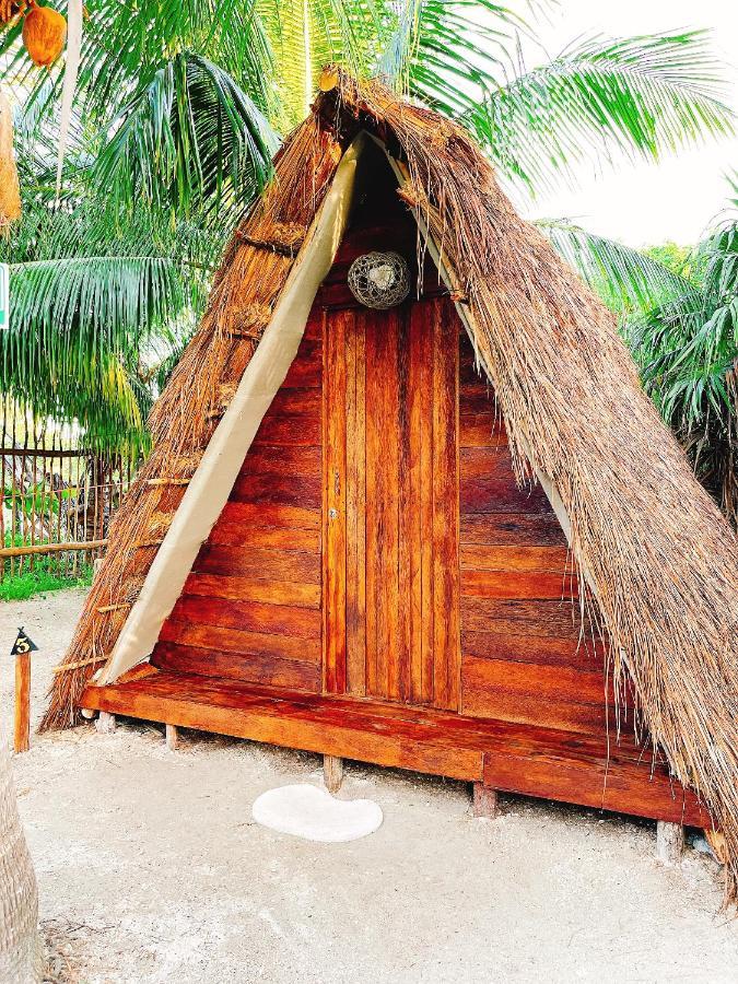 La Aldea Holbox Cabanas Y Camping Bagian luar foto