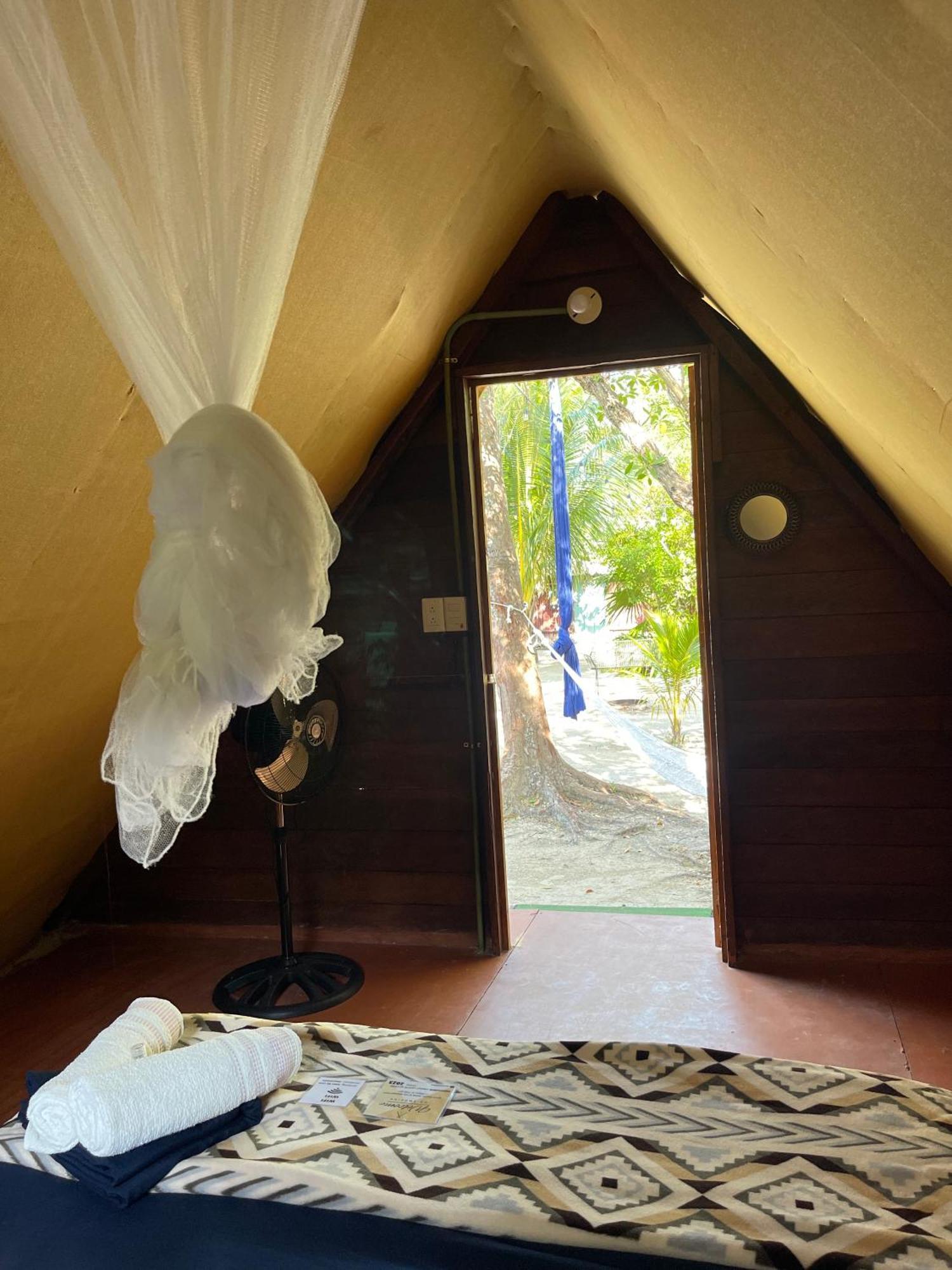 La Aldea Holbox Cabanas Y Camping Bagian luar foto