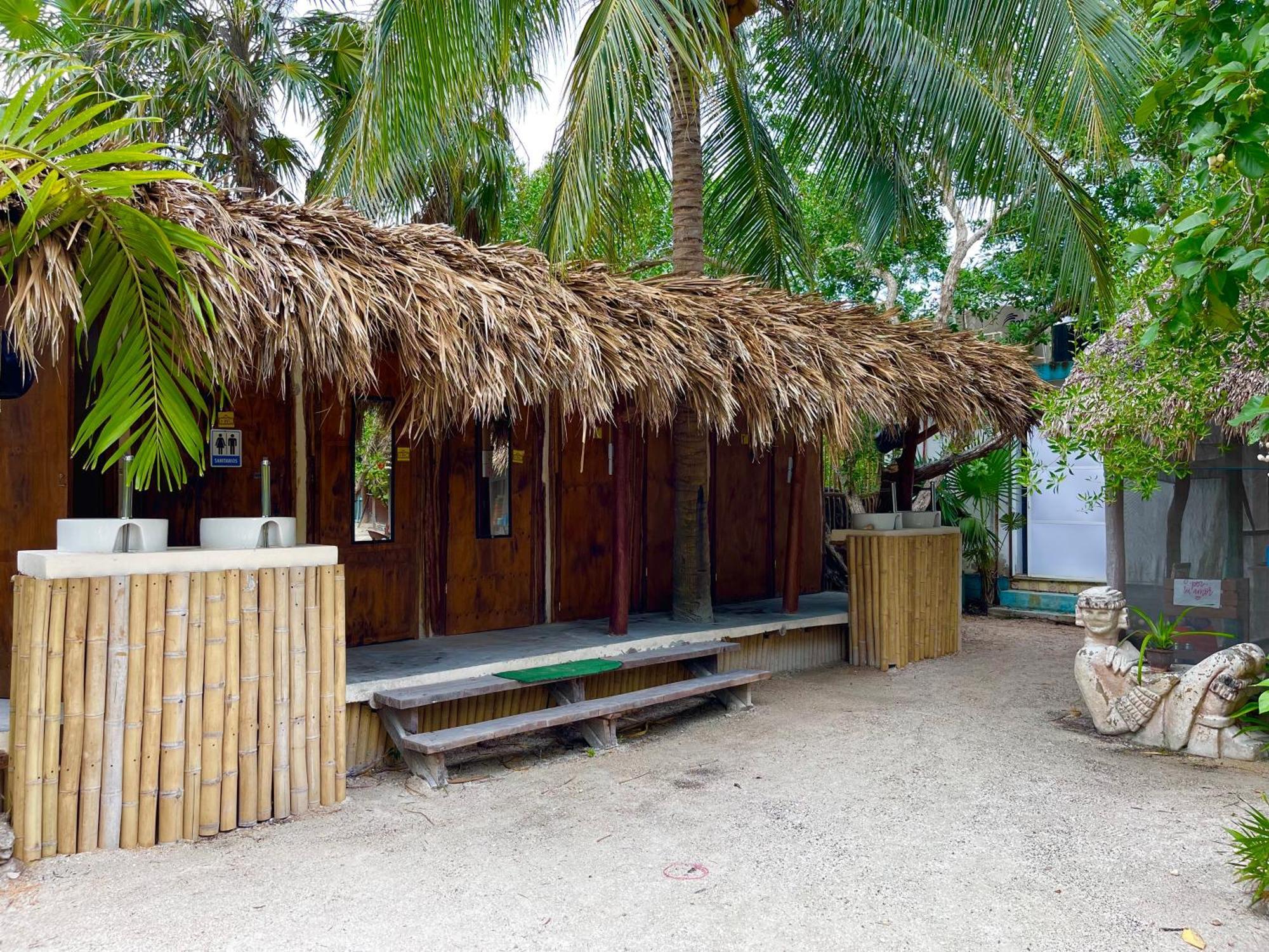 La Aldea Holbox Cabanas Y Camping Bagian luar foto