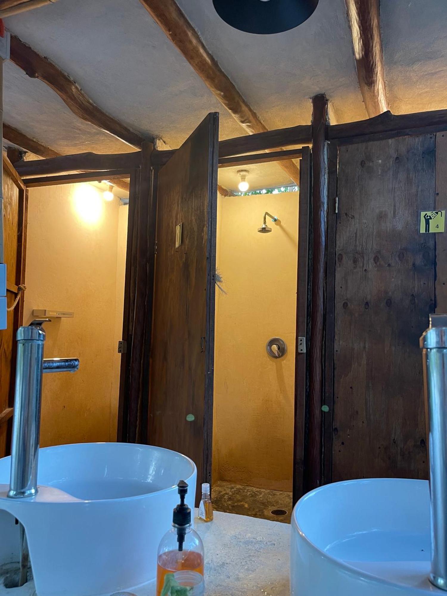 La Aldea Holbox Cabanas Y Camping Bagian luar foto