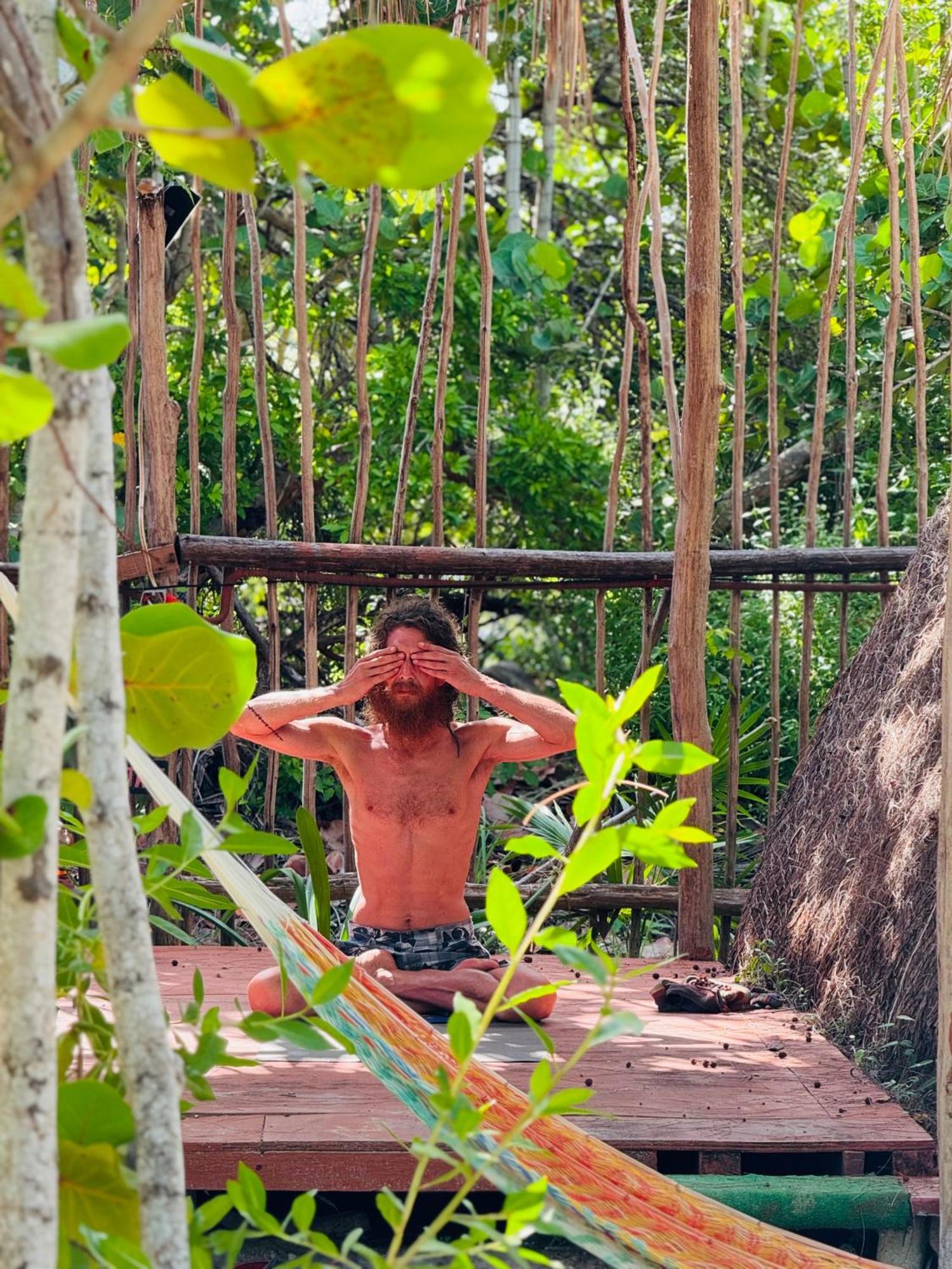 La Aldea Holbox Cabanas Y Camping Bagian luar foto