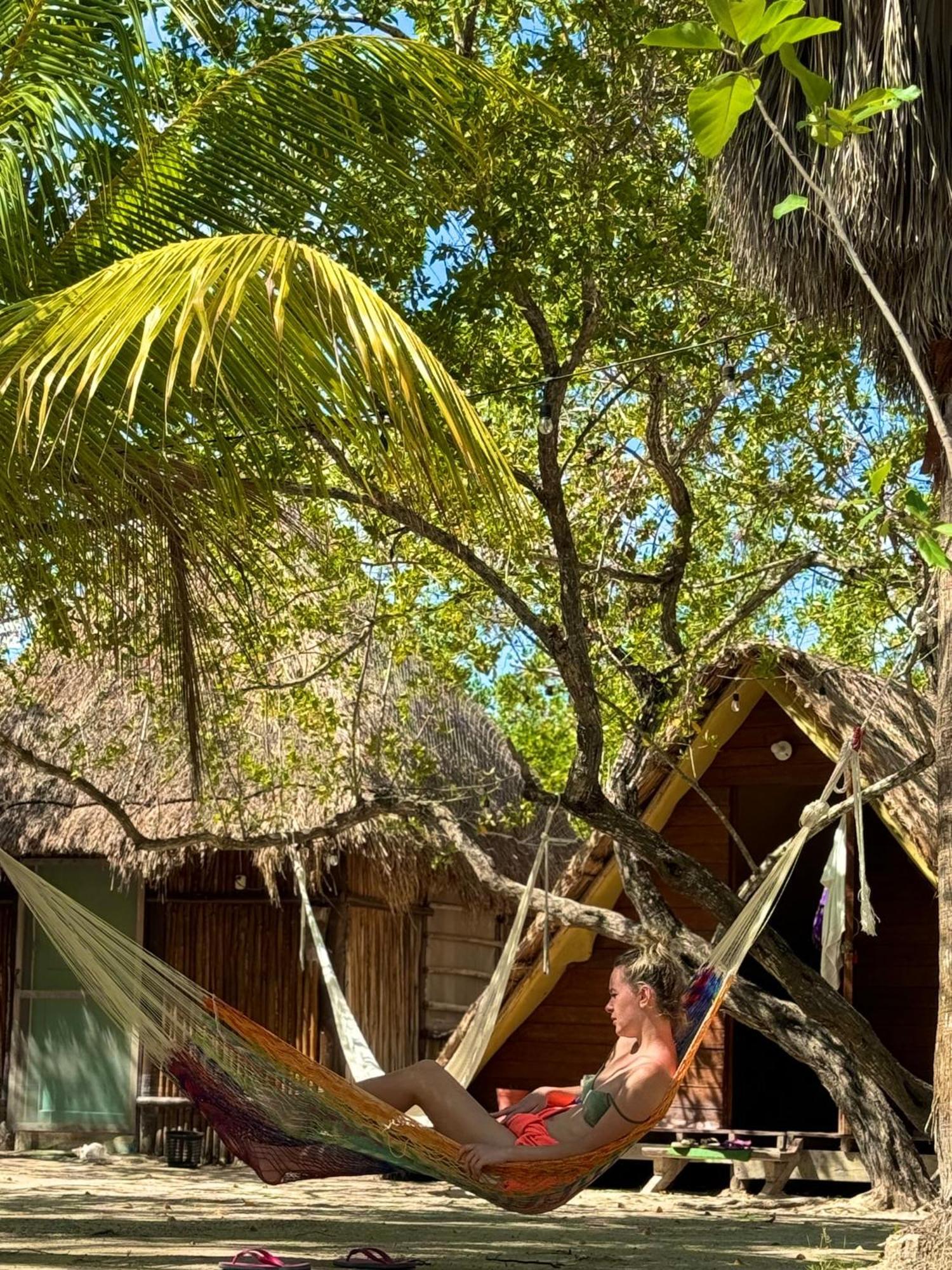 La Aldea Holbox Cabanas Y Camping Bagian luar foto